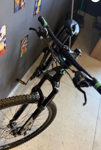 Vendo uma bicicleta aro 29