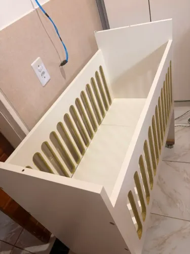 Mine berço planejado em MDF com colchão