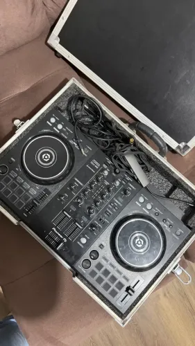Controladora DDJ 400