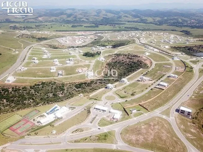 - Terreno em excelente localização no Condomínio Alphaville Urbanova - SJC
