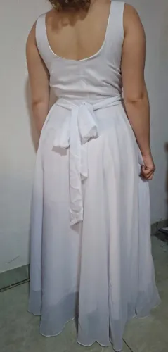 Vestido de Noiva Novo Branco - Elegante e Sofisticado