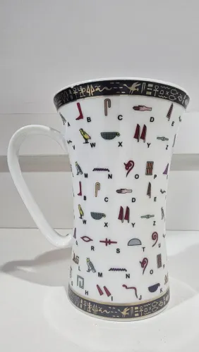 Caneca Egípcia eu mesmo trouxe de lá