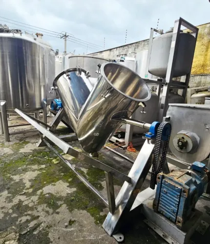 Misturador em V - 800 litros