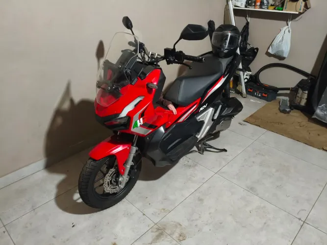 Honda Adv 150