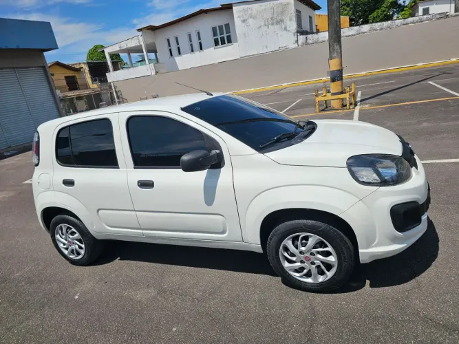 Fiat Uno Attractive 1.0 EVO Fire Flex 8V 5P 2021