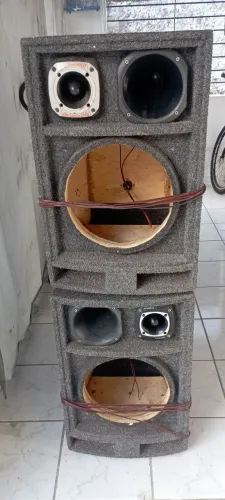 Caixas de som para auto falantes de 10"