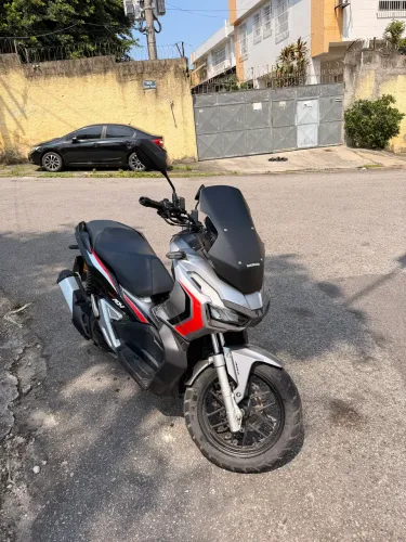 Honda ADV 2023 tudo ok