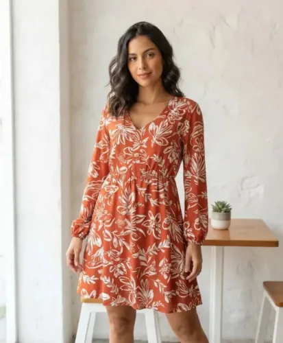 Vestido Laranja Manga Longa Lindo E Charmoso. Tamanho 44