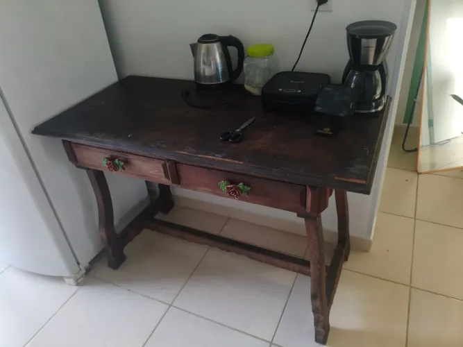 Mesa Aparador Rústica com Gavetas