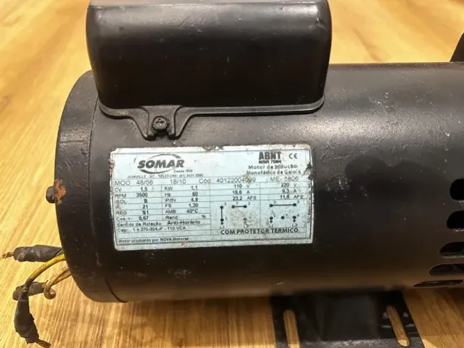 Motor Elétrico Bifásico SOMAR 1,5 CV - Semi-novo, funcionando perfeitamente