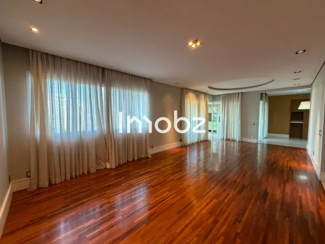 Apartamento de Luxo à Venda em São Paulo-SP, Villaggio Panamby: 4 Quartos, 4 Suítes, 6 Ban