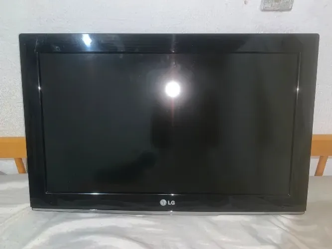 Tv LG 32 polegadas (modelo antigo)