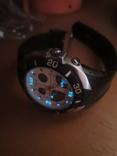 Relógio Citizen Original com pulseira precisando ser trocada