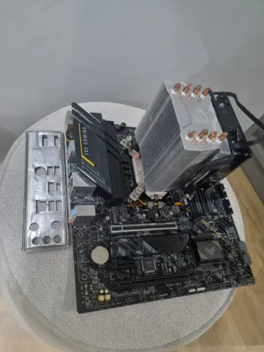 Kit PC Intel i5-10400F + ASUS TUF B560M-E + Cooler Master H412R
