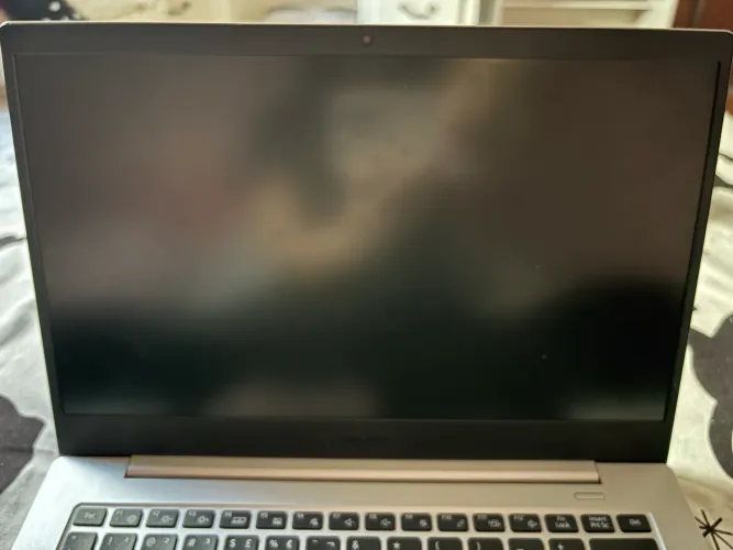 Notebook Samsung Galaxy  Book Go Snapdragon 4GB +  128GB