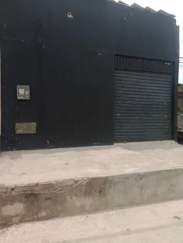 Ponto comercial na Avenida Tancredo Neves