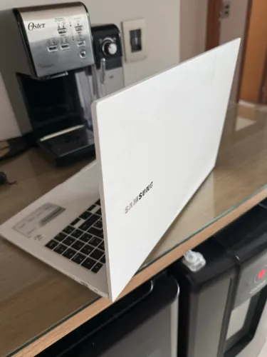 Notebook Samsung BookE30