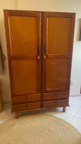 Guarda roupas 2 portas madeira maciça