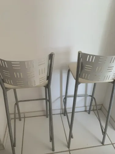 2 Cadeiras de Bancada