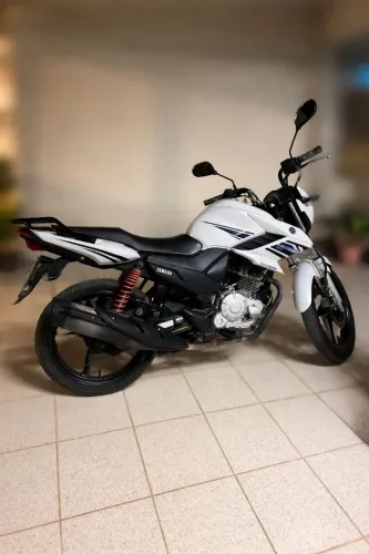 Vende-se Fazer 150
