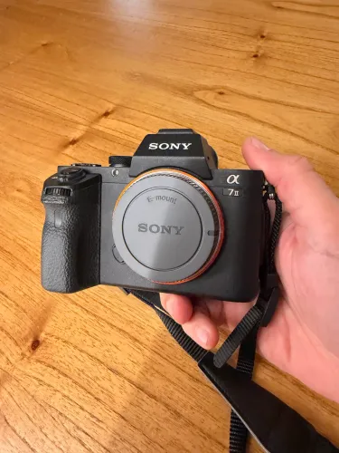 Câmera Sony a7ii + lente 28-70mm (apenas 5.269 cliques)