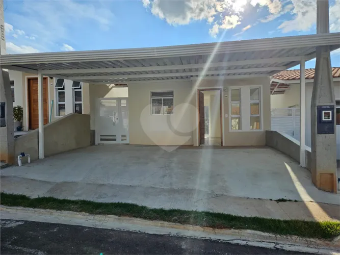 Casa (nova) para locação em condominio / Quintais do Imperador