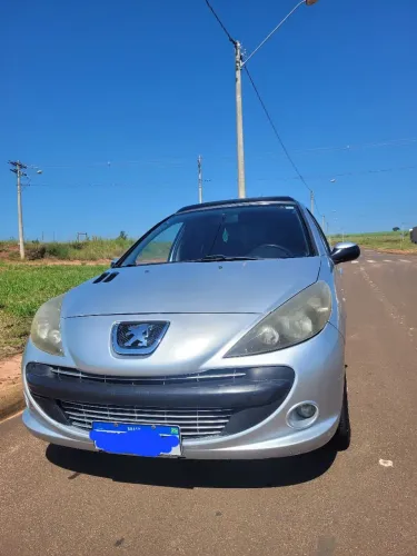 Peugeot 207 Quiksilver 1.4 Flex 8V 5P 2010