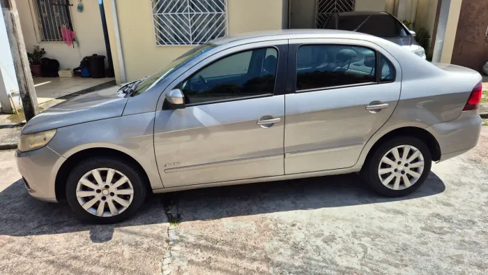 Volkswagen Voyage Trend 1.6 MI Total Flex 8V 4P 2013