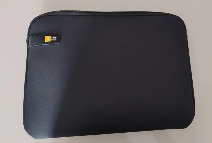 Vendo capa notebook 15.6 polegadas case logic
