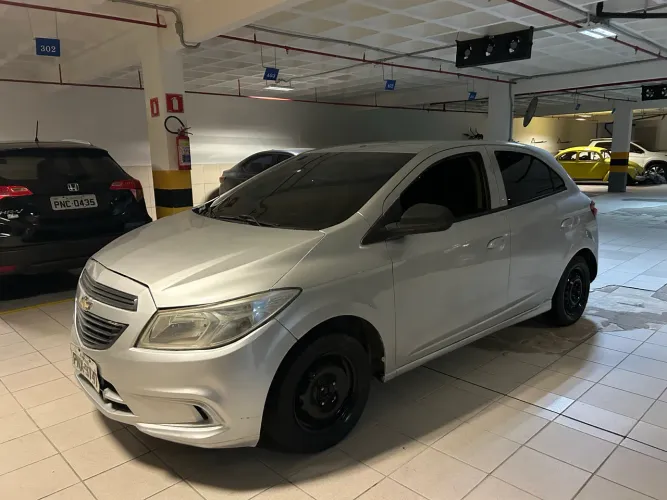 Chevrolet Onix JOY Hatch 1.0 8V Flex Mec. 4P 2017