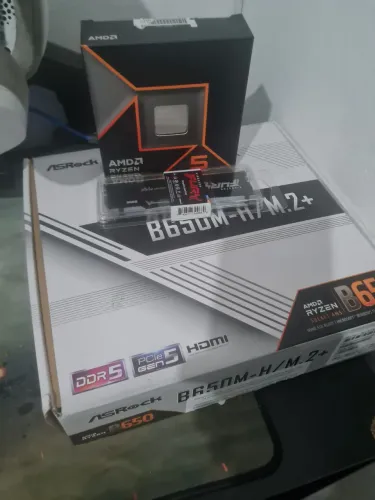 Ryzen 5 9600x - hyperx 16gb ddr5 - b650m