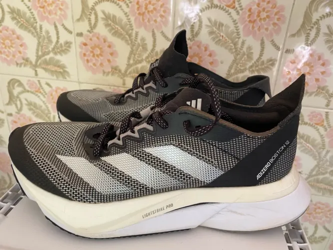 Tenis Adidas adizero Boston 12 original