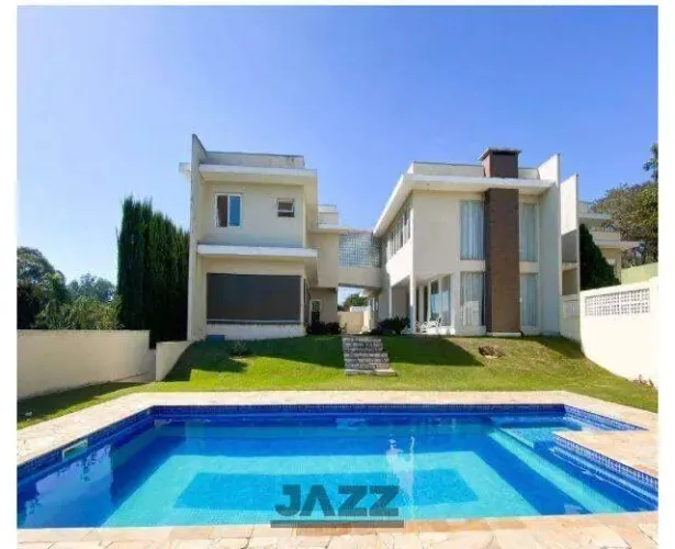 Casa em Condomínio Residencial à Venda em Atibaia