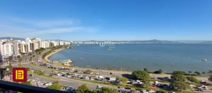 Apartamento vista mar com 4 dormitórios suítes à venda na Beira Mar de Florianópolis SC