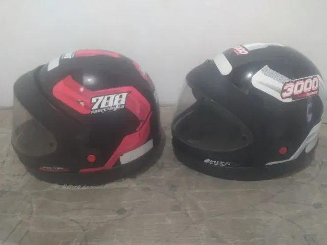 DOIS CAPACETES POR 120 REAIS - SEMI NOVOS