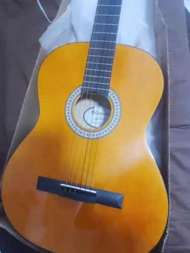 Violão novo : Giannini Star