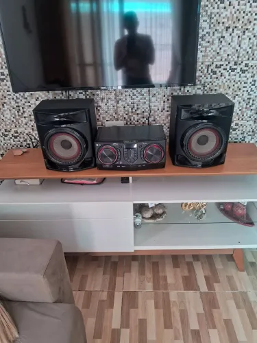 Som LG 440w