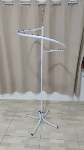 Arara de roupas (1,60m)