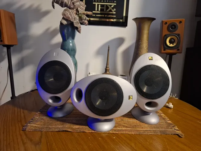 CAIXAS trio KEF 3.0 HT2001 100W 8ohms 88dB EGG Uni-Q tech.