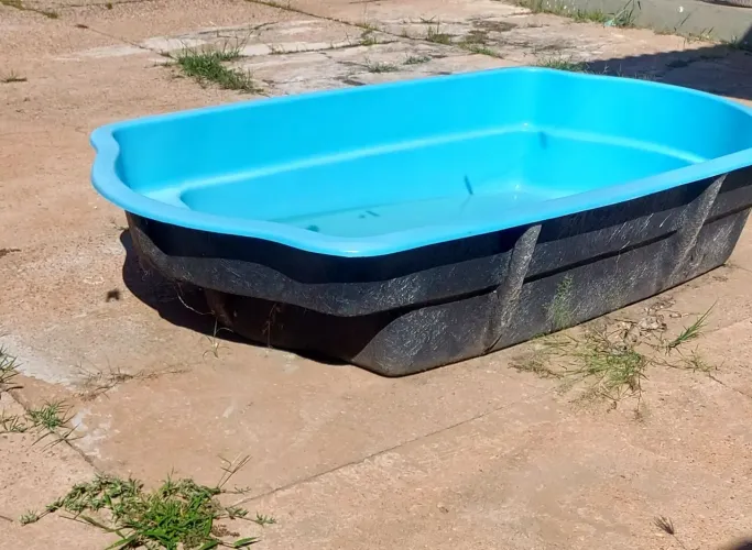 VENDO PISCINA DE FIBRA - 900 LITROS 4× 200