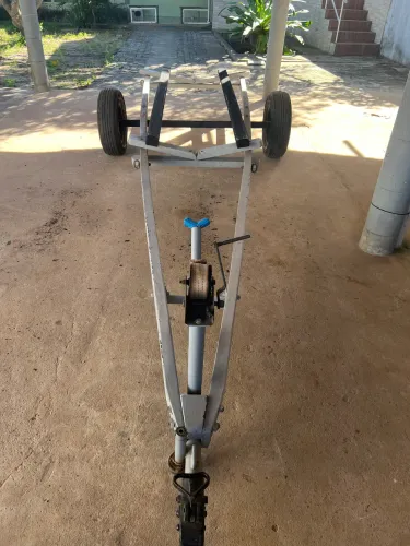 Carretinha Barco em Alumínio ou Fibra