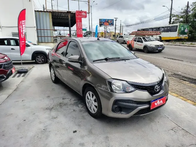 Toyota Etios X Plus Sedan 1.5 Flex 16V 4P Aut. 2020