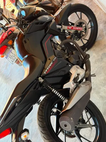 Titan CG 160