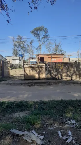 Vende-se terreno 300 metros quadrados