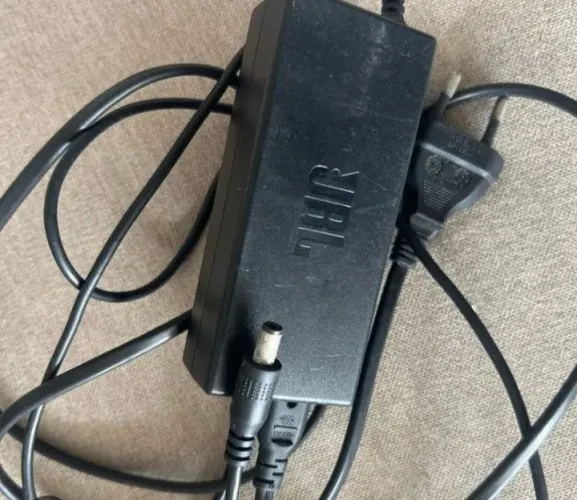 Carregador de caixa jbl