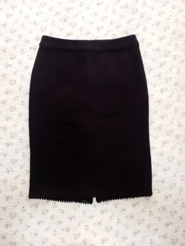 Saia reta estruturada marca ANN TAYLOR P/M