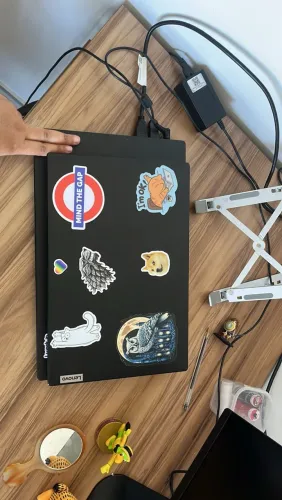 Notebook Lenovo V14