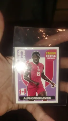 Figurinha Extra Sticker Alphonso Davies Bronze Panini FIFA