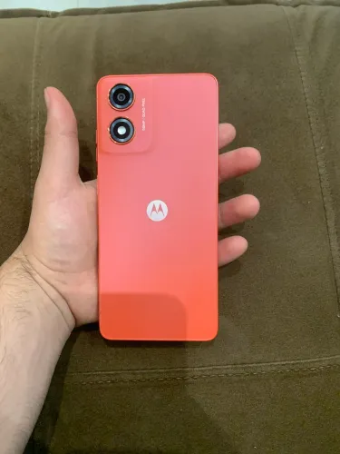Vendo celular em excelente estado. Moto G04s 128 GB.