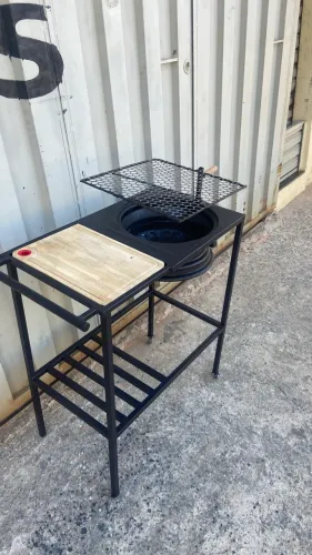 Vende linda churrasqueira